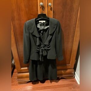 Evan Piccone Elegant Black Ruffled Dress Suit Size 2